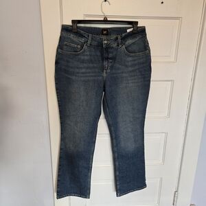 NWT Lee Women’s Mid Rise Boot Cut Jeans Medium Blue Wash 16W Friction Resistant